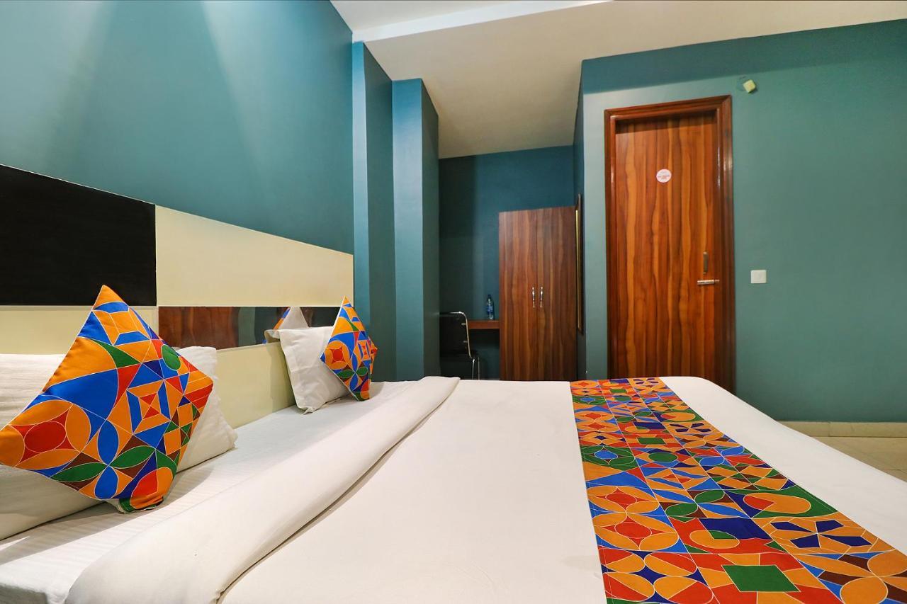 Fabhotel Church House Rohini Delhi  Exteriör bild