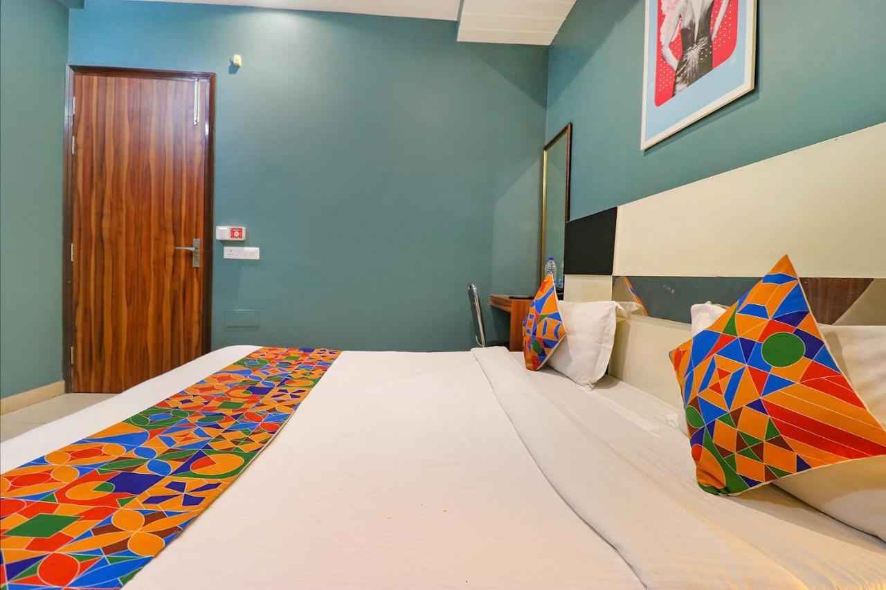 Fabhotel Church House Rohini Delhi  Exteriör bild